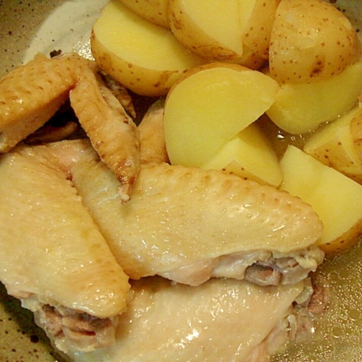 手羽先とじゃがいもの塩煮 レシピ 作り方 By ねあっっ 楽天レシピ 手羽先とじゃがいもの塩煮 レシピ 作り方 By ねあっっ 楽天レシピ